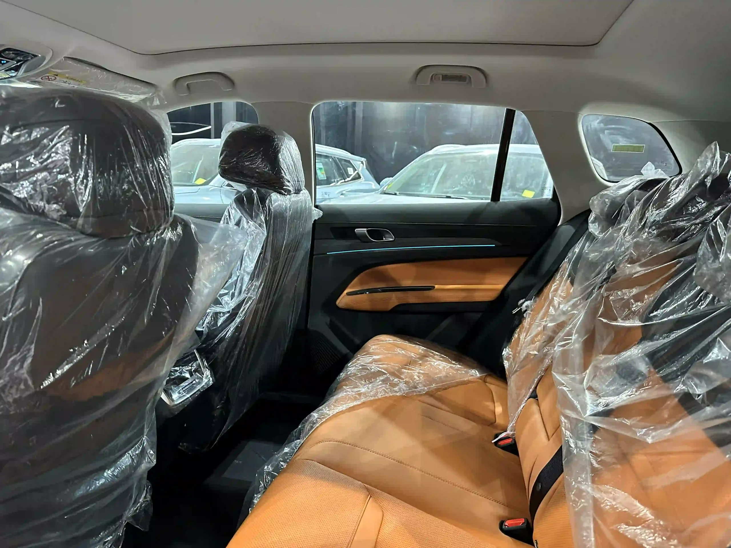 تصميم داخلي أنيق بألوان عصرية لسيارة فورد تيريتوري تايتينيوم 2026