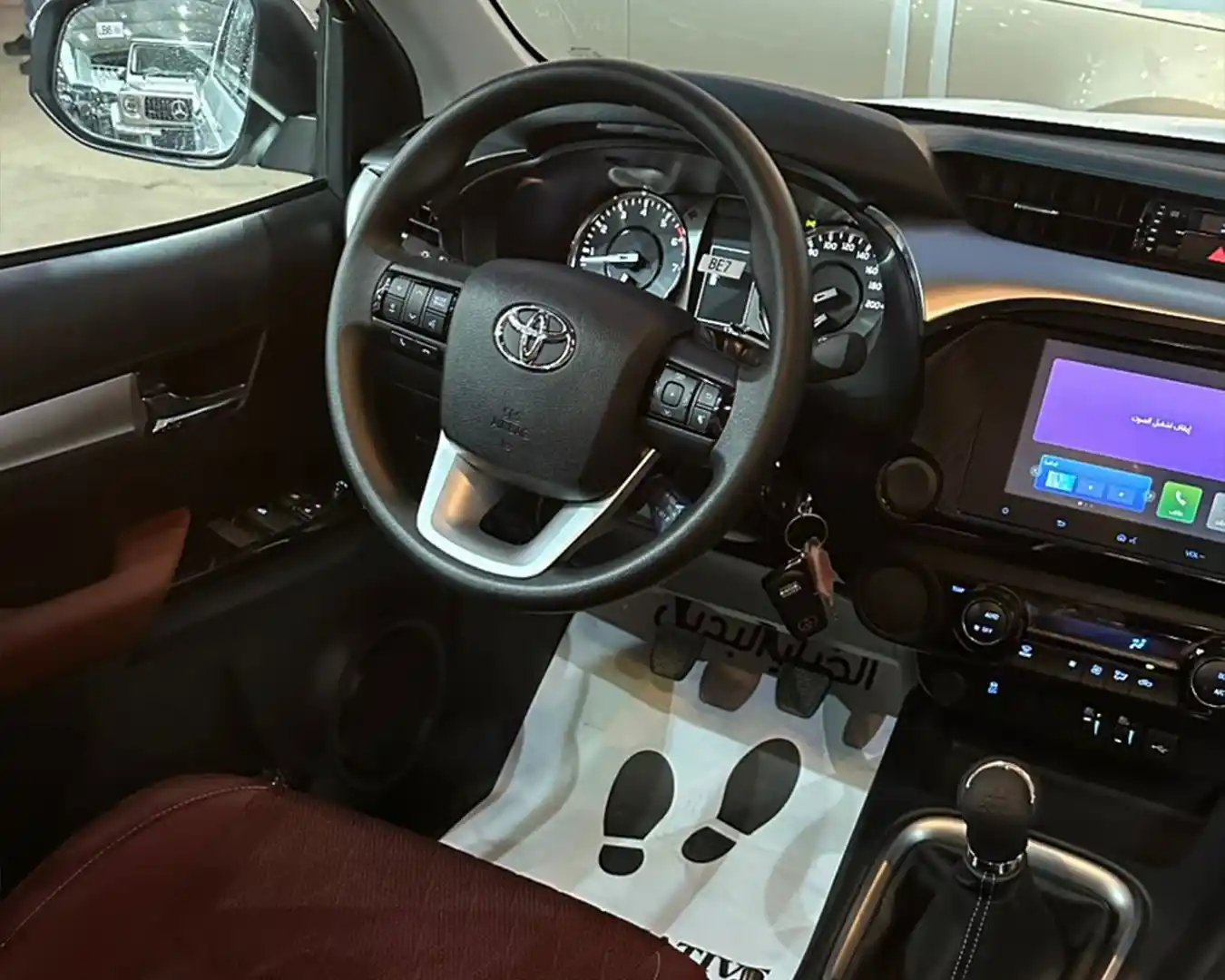 تويوتا هايلكس GLX غمارتين 2025 من الداخل
