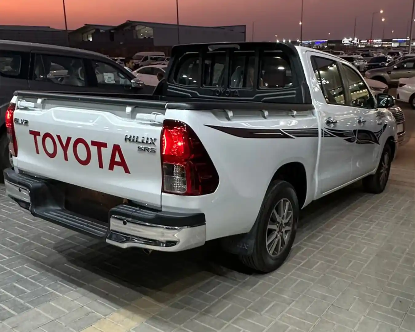 تويوتا هايلكس جي الي اكس غمارتين 2025