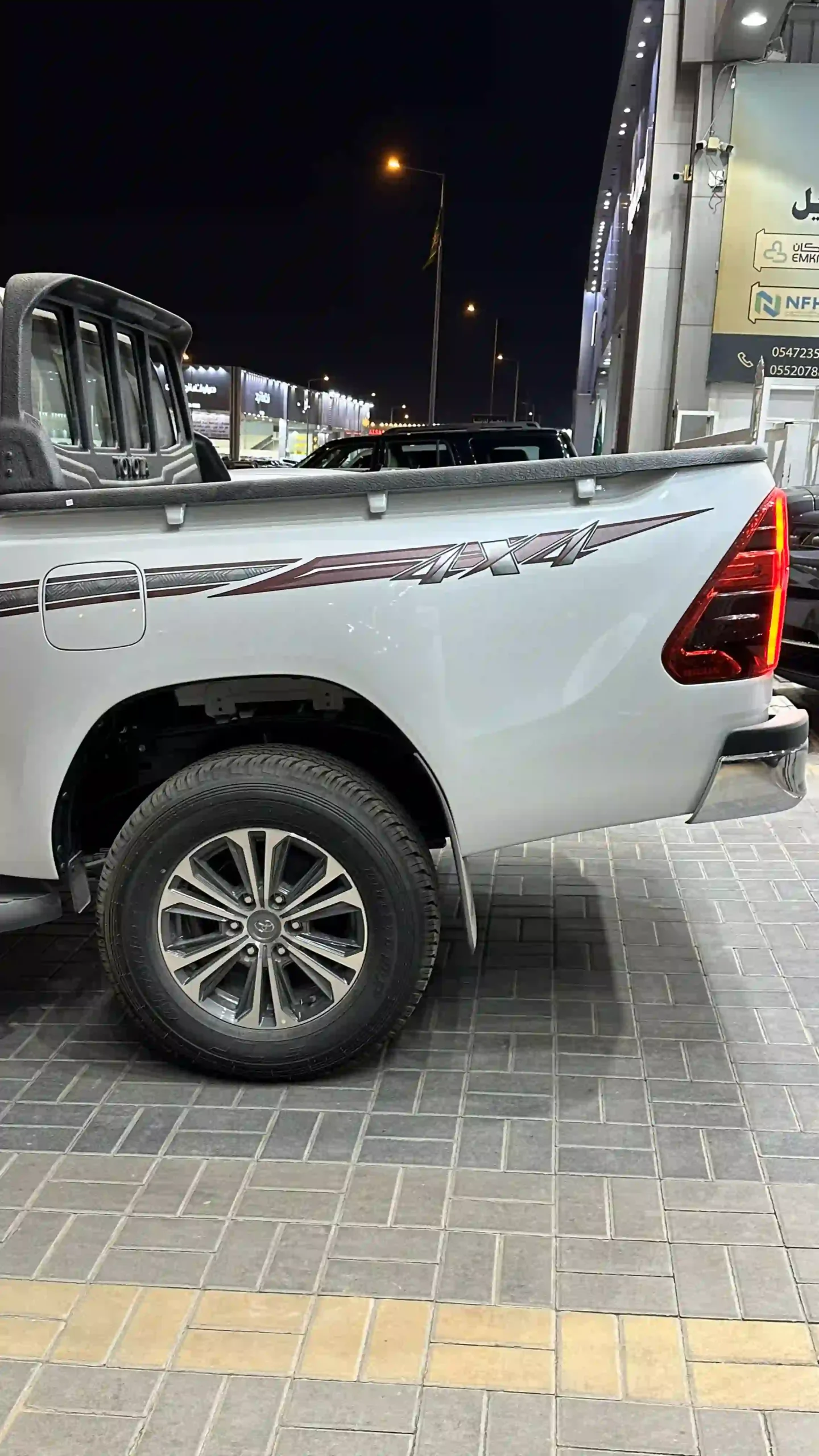 تويوتا هايلكس سوبر بنزين 2025