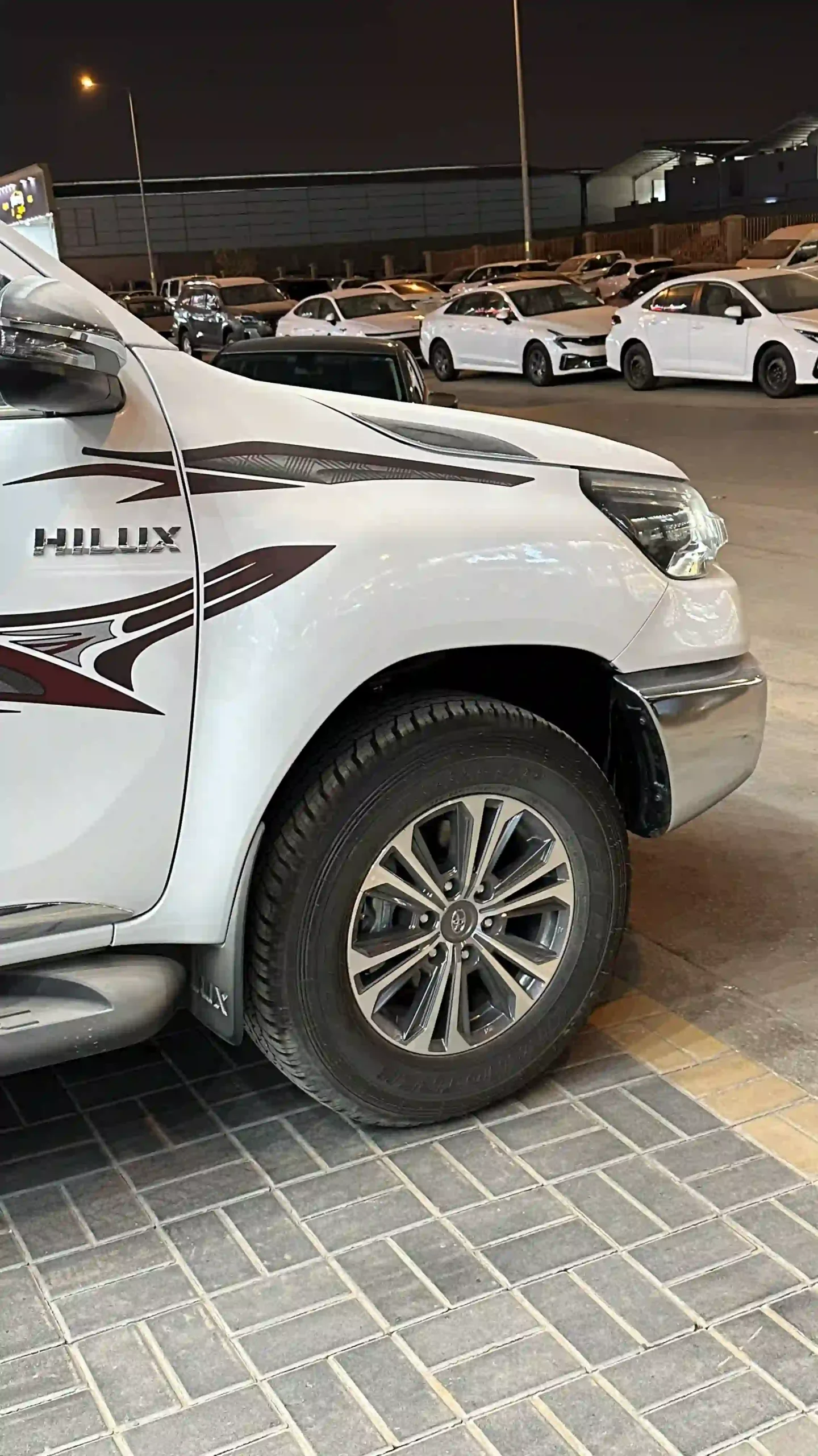 تويوتا هايلكس سوبر بنزين أوتوماتيك 2025