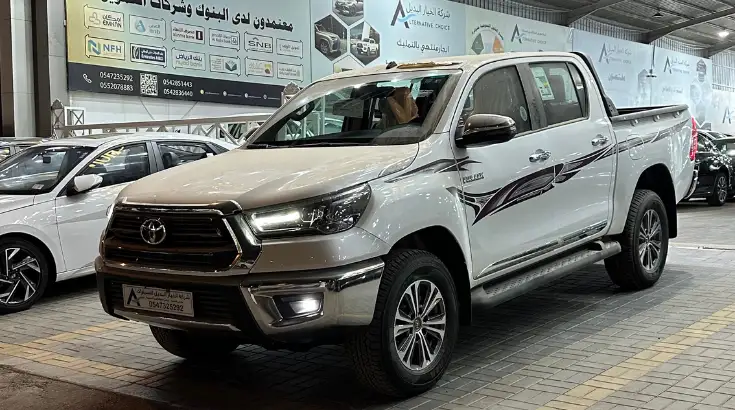 Toyota Hilux Super GLX 2025 4×4